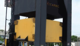 2000 Ton Clearing Press